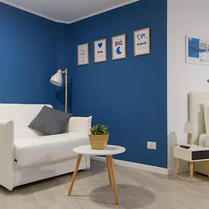 Apartament Homilan, Mediolan